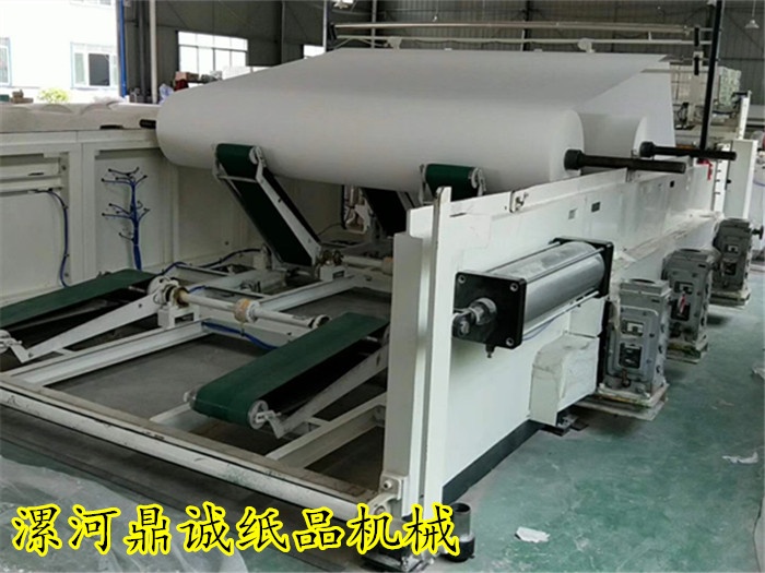 衛生紙加工現場